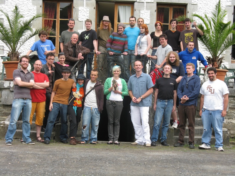 File:Mittens2008GroupPhoto.jpg